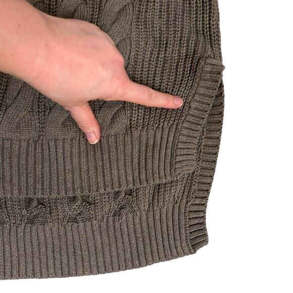 Pact Cableknit Organic Cotton Turtleneck Sweater Poncho M/L
Cinder Heather - Picture 4 of 6